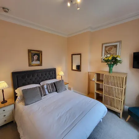 Georges Place ヨーク