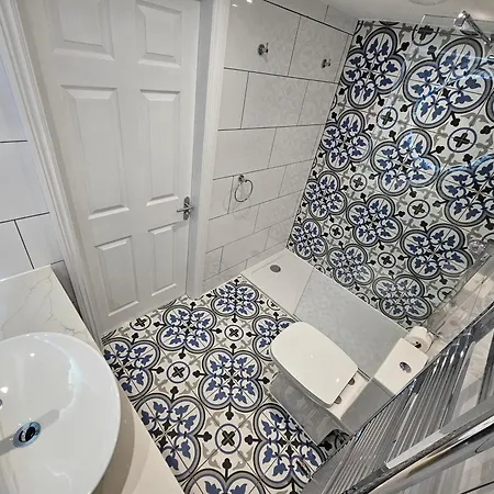 Georges Place 3*