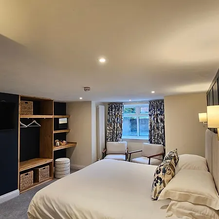 ゲストハウス Georges Place 3*