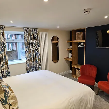 Georges Place York