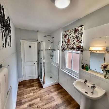 Georges Place Pensjonat 3*